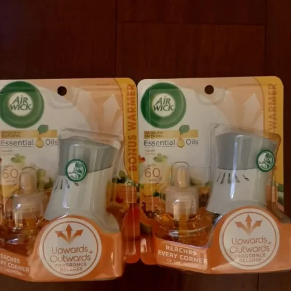 2 Air Wick Scented Oil Starter Kit (Warmer + Refill) Hawaii Scent, Air Freshener